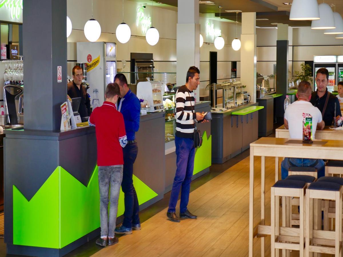 Hotel Lika Jug Brinje Eksteriør billede